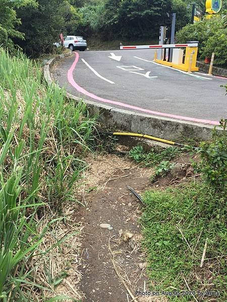 陽明山小觀音山步道鞍部停車場41