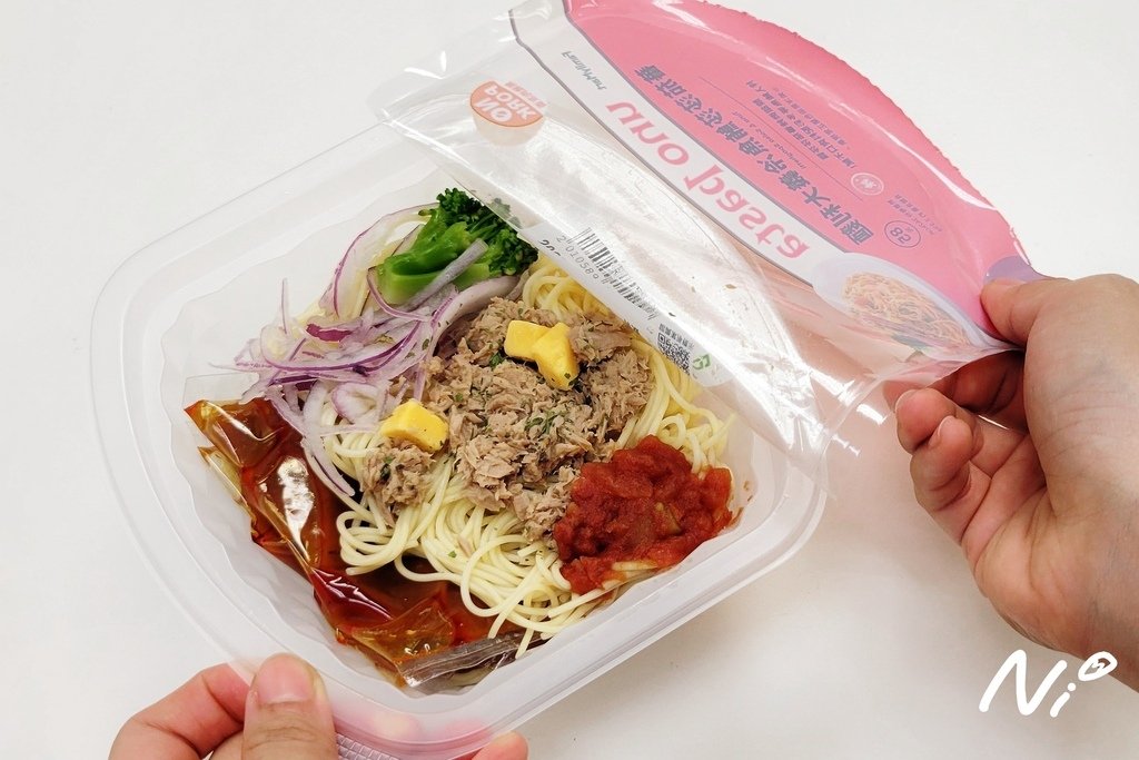 20250602 全家FamilyMart【uno pasta】番茄莎莎鮪魚冷義大利麵