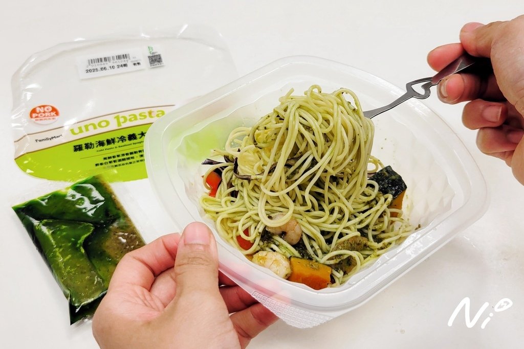 202506 全家【uno pasta】羅勒海鮮冷義大利麵