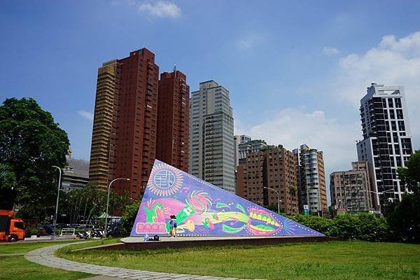 勤美術館 02.jpg