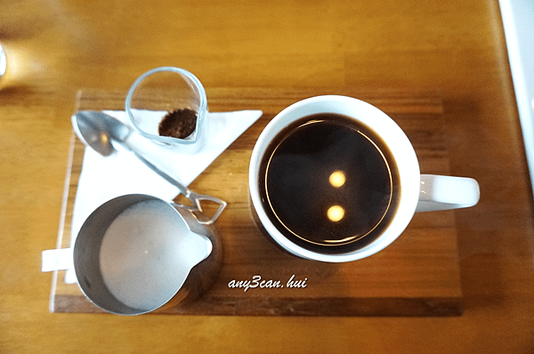 癡吃虎＊貳參咖啡
