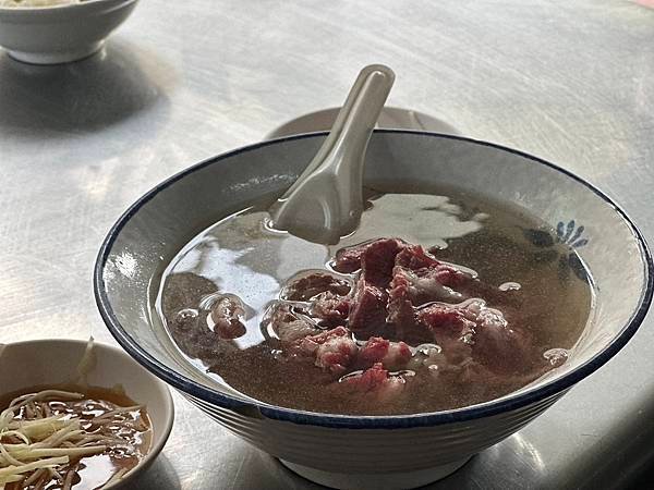 夏日必吃，清甜爽口牛肉湯 │阿村牛肉湯