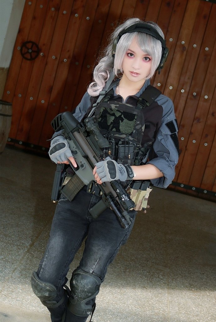 AOR PINK 台灣軍武娘 BOLT SCAR SC電槍.jpg