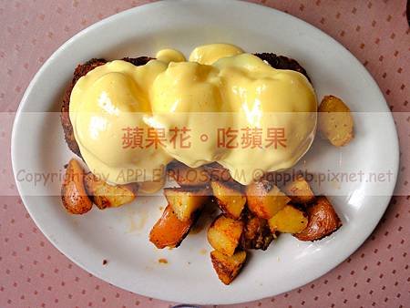 Katy&apos;s Place_crab cake benedict