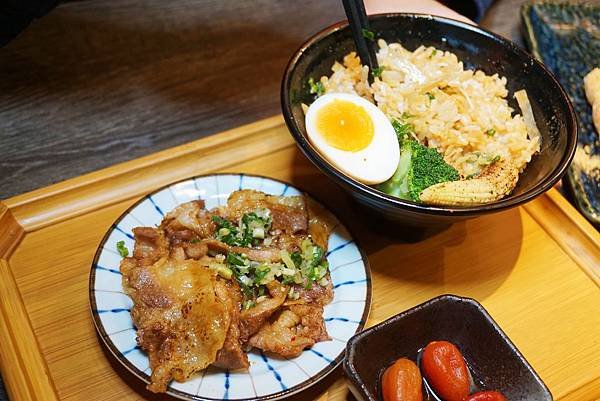 蔥鹽燒肉丼飯2.jpg