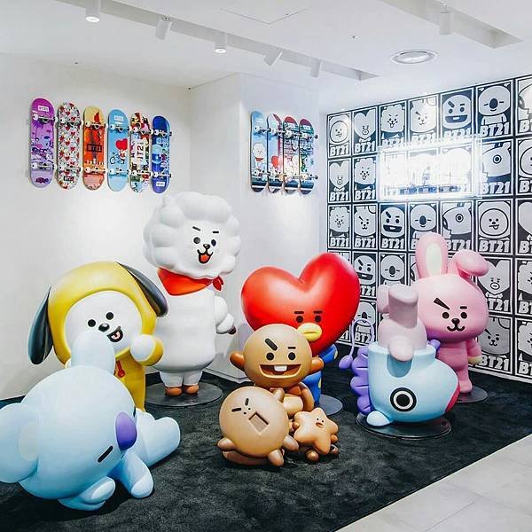 BT21家族.jpg