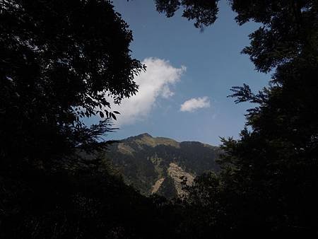 能高山