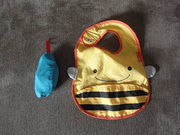 skip hop bib