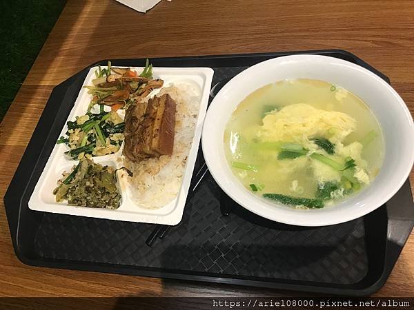 「新北美食」輔大醫院美食街--泰山區-新北市/金風牛肉麵/捷