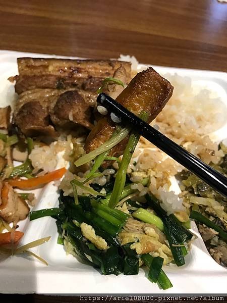 「新北美食」輔大醫院美食街--泰山區-新北市/金風牛肉麵/捷