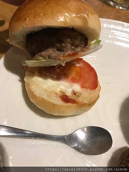 「台北美食}響食天堂 台北信義店－信義區－台北市/台北吃到飽