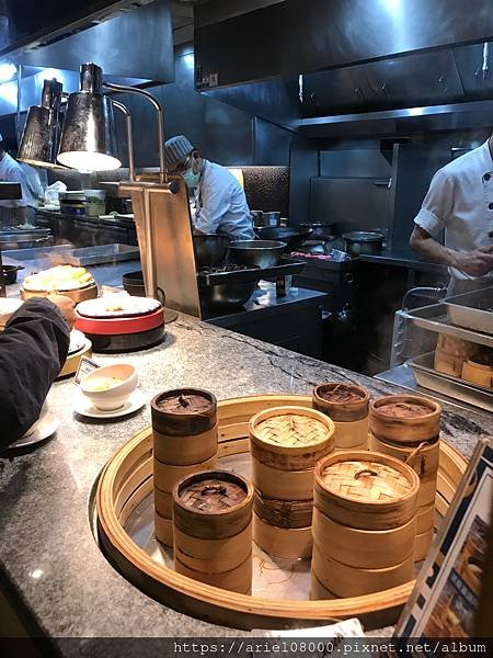 「台北美食}響食天堂 台北信義店－信義區－台北市/台北吃到飽