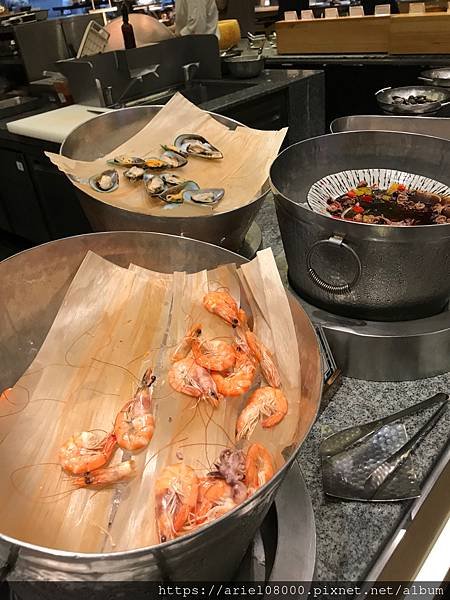 「台北美食}響食天堂 台北信義店－信義區－台北市/台北吃到飽