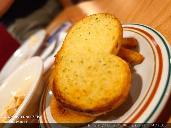 「台北美食」龐德羅莎 誠品松菸店-信義區-台北市-松菸文創園