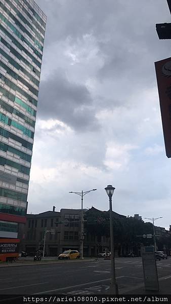 「台北美食」時代寓所星巴克-中正區-台北市/MRT捷運善導寺