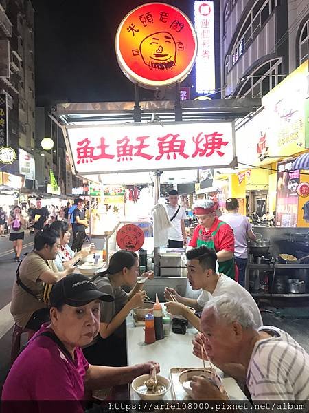 「高雄景點」六合夜市-新興區-高雄市/六合夜市/以客為重、用