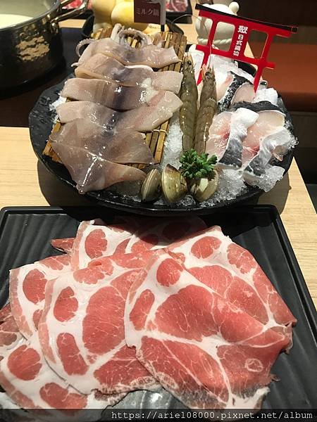 「新北市美食」-聚北海道鍋物-新店民權店-新店區-新北市／M