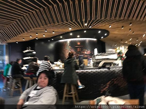 「台北美食」 星巴克101-B1門市-信義區-台北不限時咖啡
