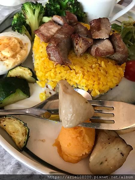 「台北美食」成真咖啡-松菸-信義區-台北市/MRT捷運/市政