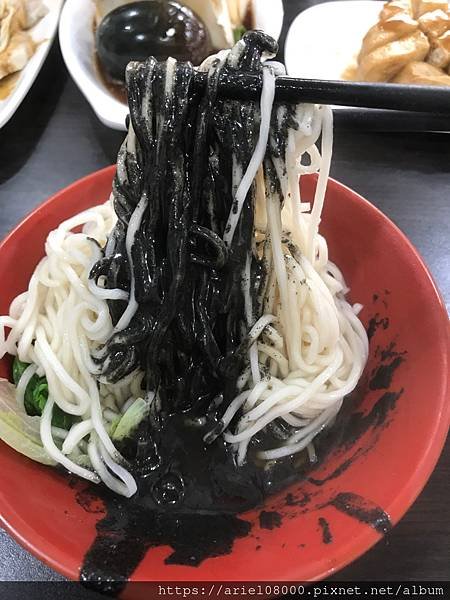 「台北美食」小林麵館-大安區區-台北市/MRT捷運復興站/捷