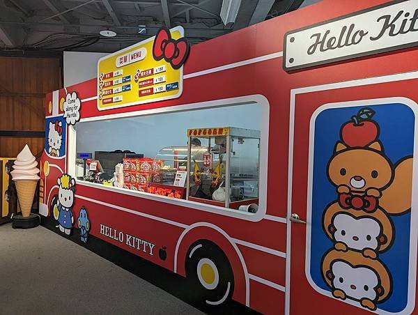 台北市/中正區/華山文創園區/HELLO KITTY50週年