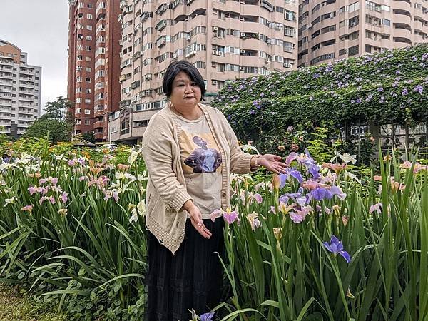 桃園市/桃園區/桃林鐵路朝顏屋前/繽紛鳶尾花賞拍