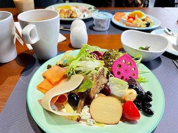 LINE_ALBUM_鳳凰酒店_220228_4.jpg
