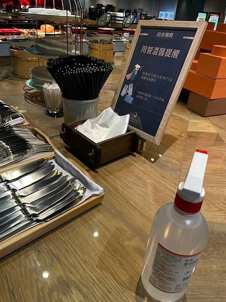 LINE_ALBUM_鳳凰酒店_220228_9.jpg