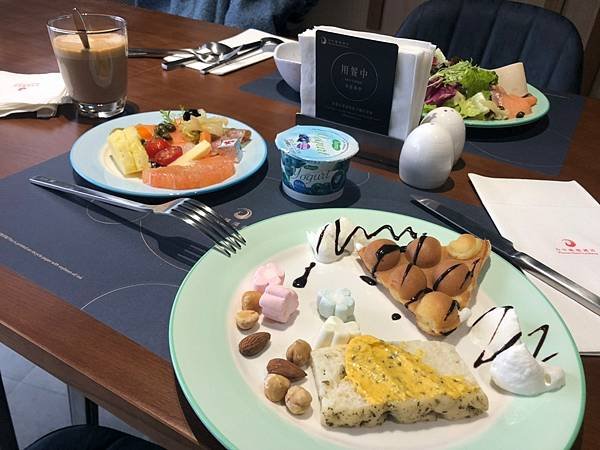 LINE_ALBUM_鳳凰酒店_220228_144.jpg