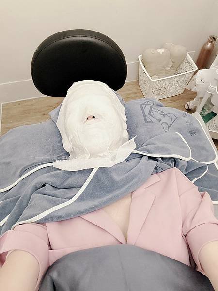 台中美容手工清粉刺推薦 除毛 美睫 蘊髮 spa按摩推薦 C