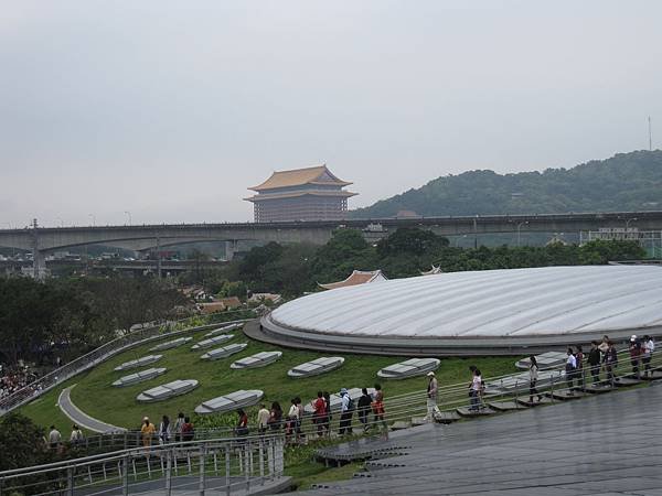 還有圓山飯店唷