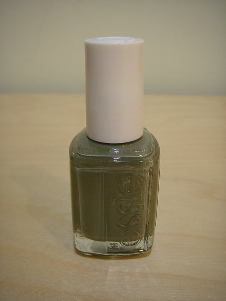 [ESSIE]731-Sew Psyched.JPG