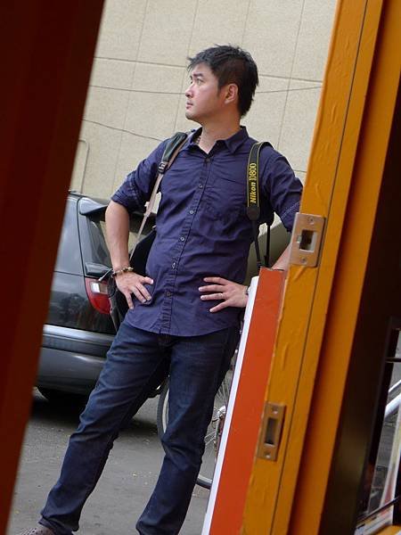 老大今天的衣服會溼了又乾又濕