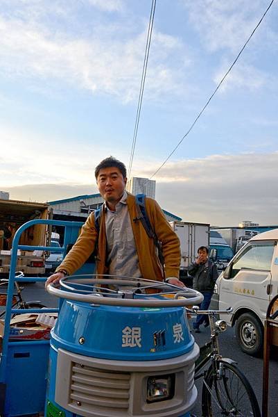老大裝開車呀~