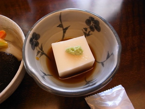 芝麻豆腐~味道不錯~