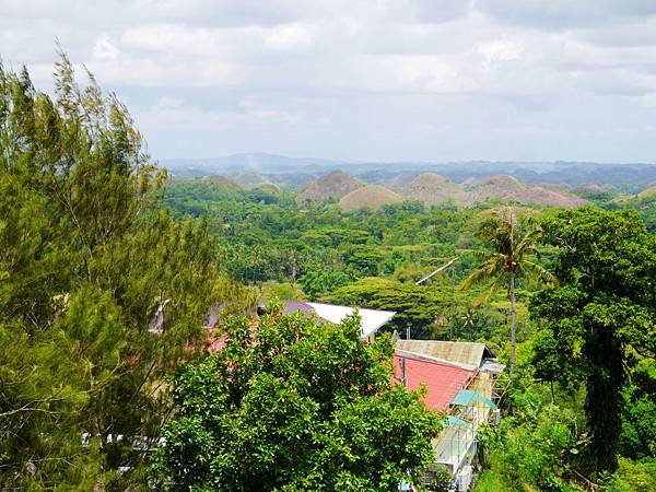 21-宿霧巧克力山 Chocolate Hills 酸酸.JPG