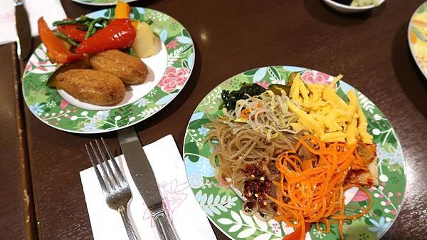 54-酸酸關島員工旅遊_日航酒店自助晚餐.JPG