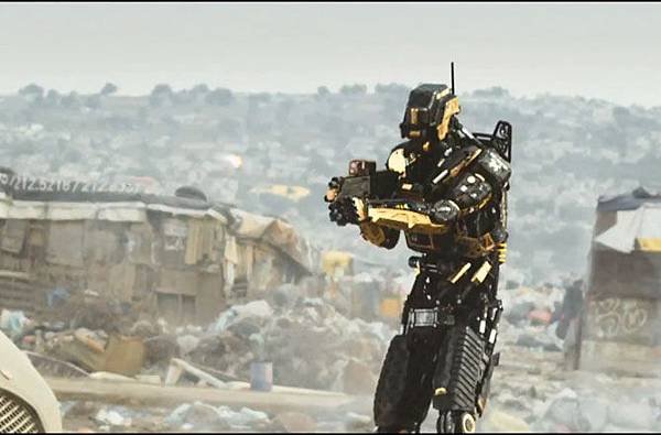 science-vs-fiction-robot-cop-elysium-130808-670x440