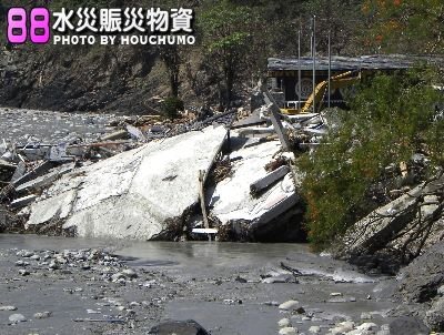 4a8cec21220cf[1].jpg
