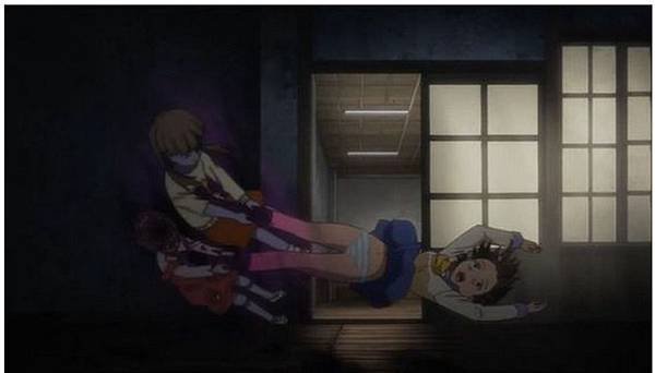 繭