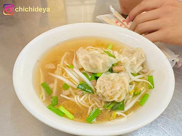 桃園-桃園區美食 ▎ 簡師傅麻辣臭豆腐 ▎ 超人氣臭豆腐排隊