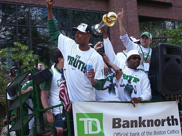 Paul_Pierce_Boston_Parade.jpg