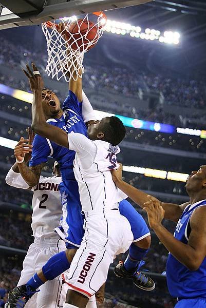 UK_UConn_mbball_4-7-14_05_cw.jpg