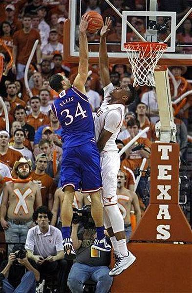 Kansas_Texas_Basketball__skeyser@kcstar_com_1.jpg