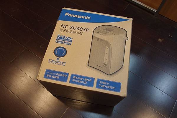 外包裝 Panasonic國際牌4公升真空斷熱熱水瓶 NC-SU403P