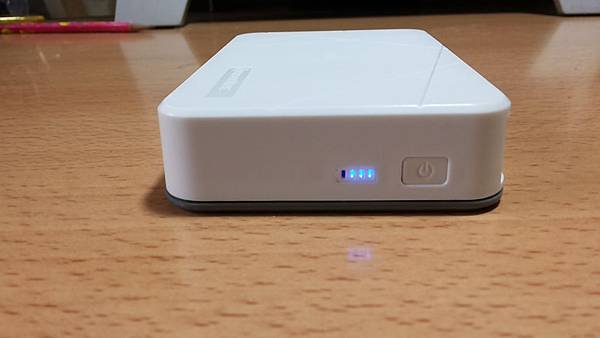 Cubee 10000mAh 行動電源 Apple官方MFi認證 -白