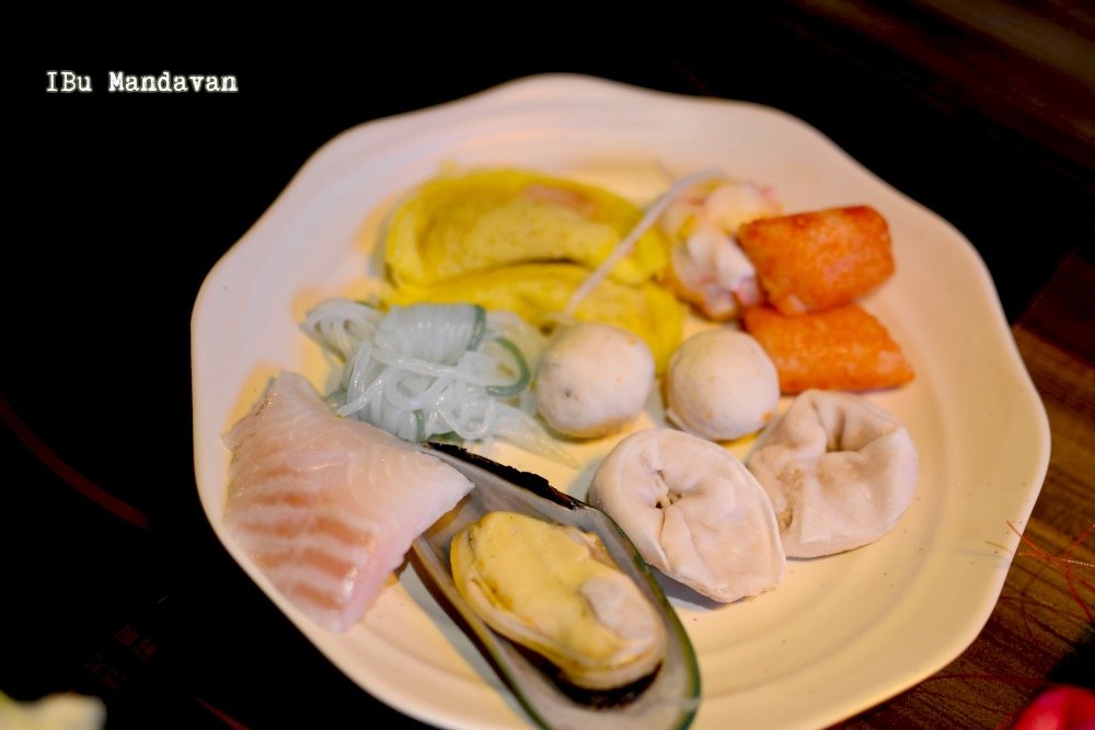 新北美食板橋府中肉麻一下精緻鴛鴦麻辣火鍋吃到飽
