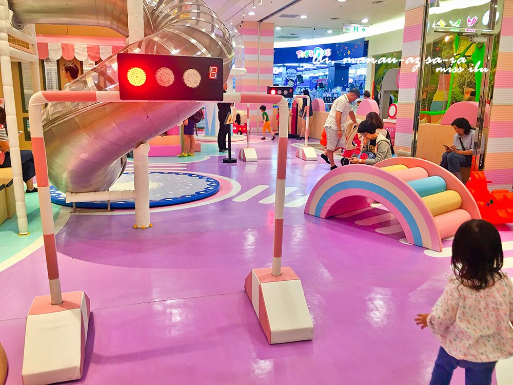 [新北。親子樂園] 馬卡龍夢幻場景好玩又好拍~新北中和KID