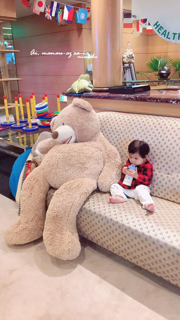 依芸滿周歲的飲食調整~南陽林貝兒幼兒成長配方+林貝兒輔食