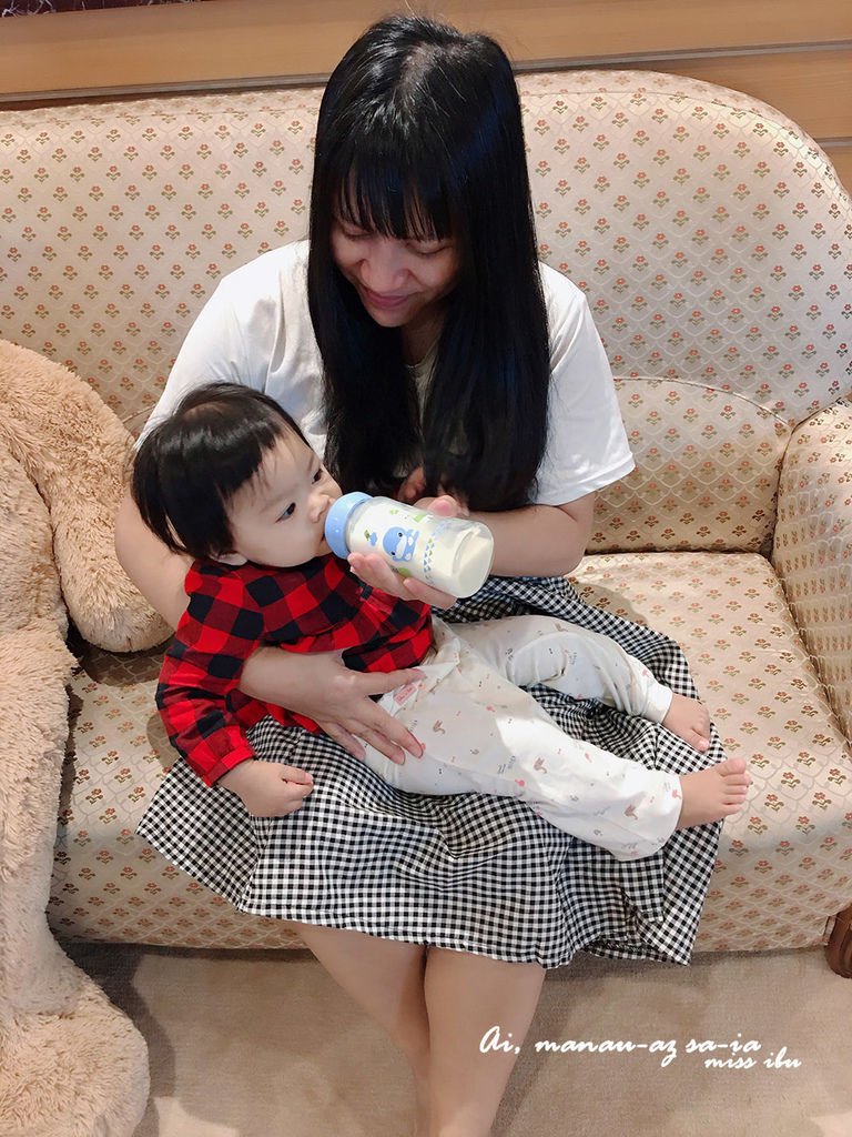 依芸滿周歲的飲食調整~南陽林貝兒幼兒成長配方+林貝兒輔食